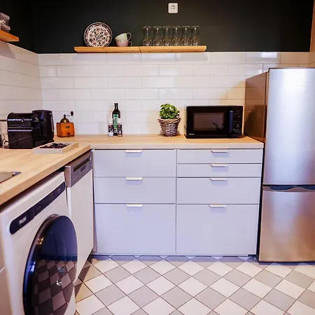 Stilvoll Wohnen Im Ruhigen Hinterhaus - Salt Lägenhet