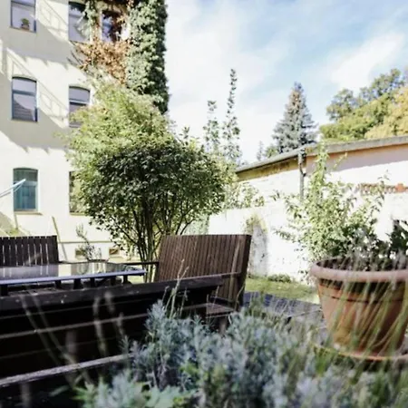 Lägenhet Stilvoll Wohnen Im Ruhigen Hinterhaus - Salt *