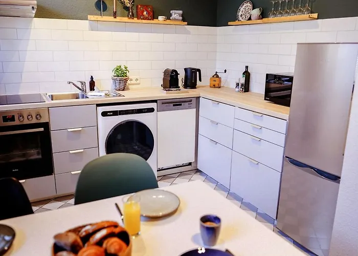 Stilvoll Wohnen Im Ruhigen Hinterhaus - Salt Lägenhet *