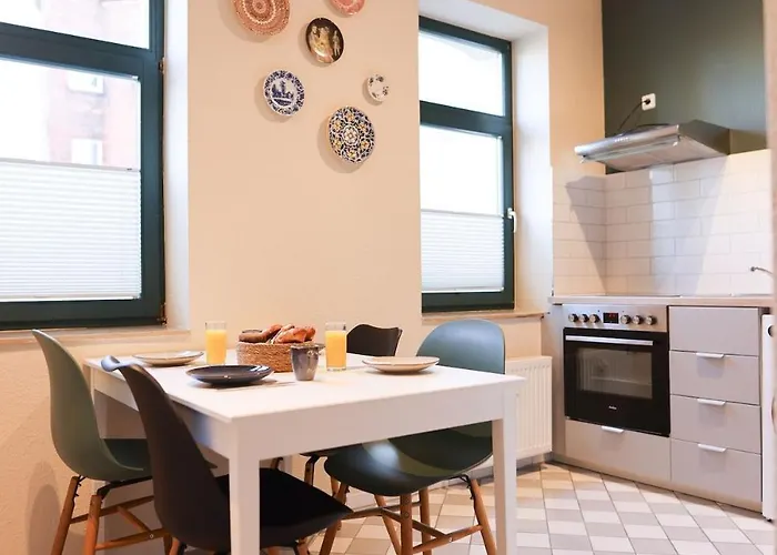 公寓 Stilvoll Wohnen Im Ruhigen Hinterhaus - Salt Weißenfels