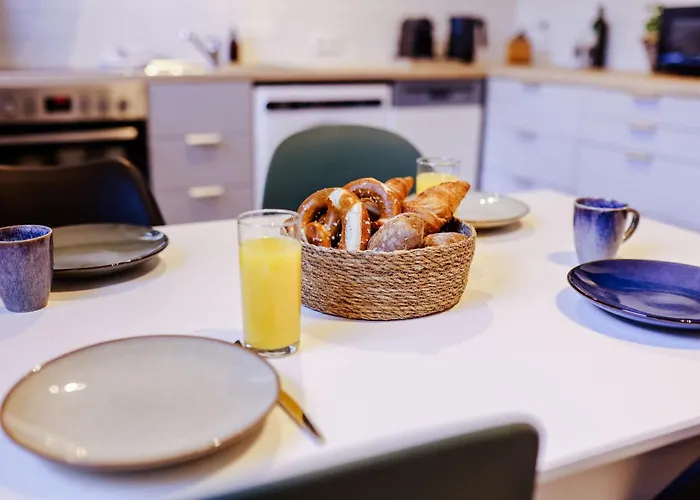 Stilvoll Wohnen Im Ruhigen Hinterhaus - Salt * Weißenfels